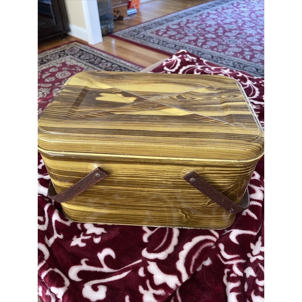 Vintage Distressed Tin Picnic Basket Brown With Handles (TD)